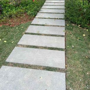 安徽 芝麻黑小区踏步、汀步石铺装效果