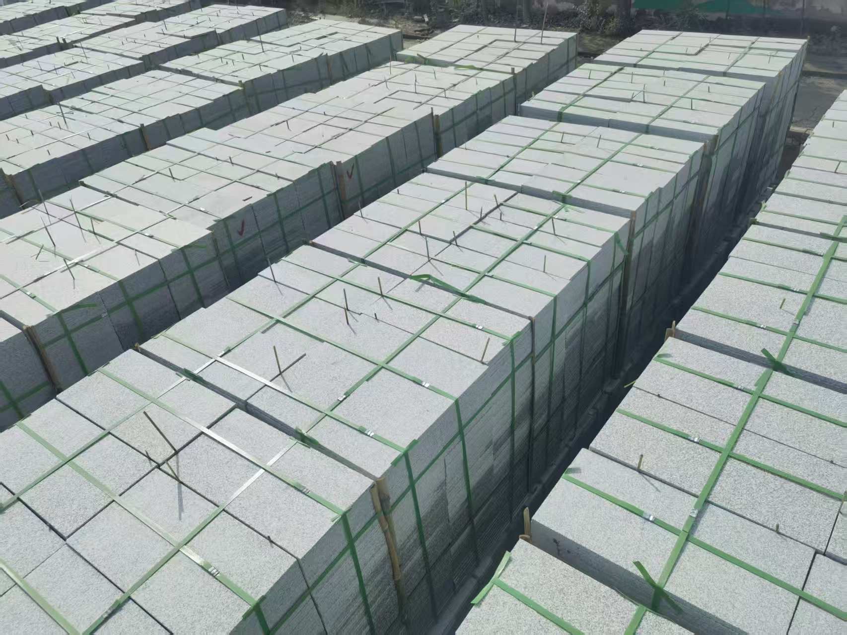 安徽 芝麻白1.8公分火烧300*600地铺，清仓大甩卖