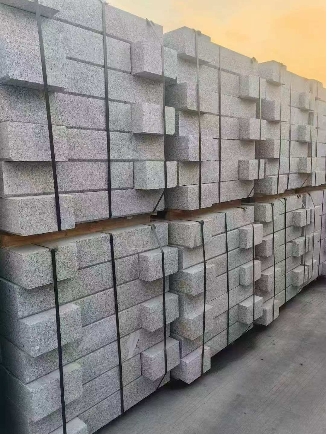 安徽 芝麻白路沿石