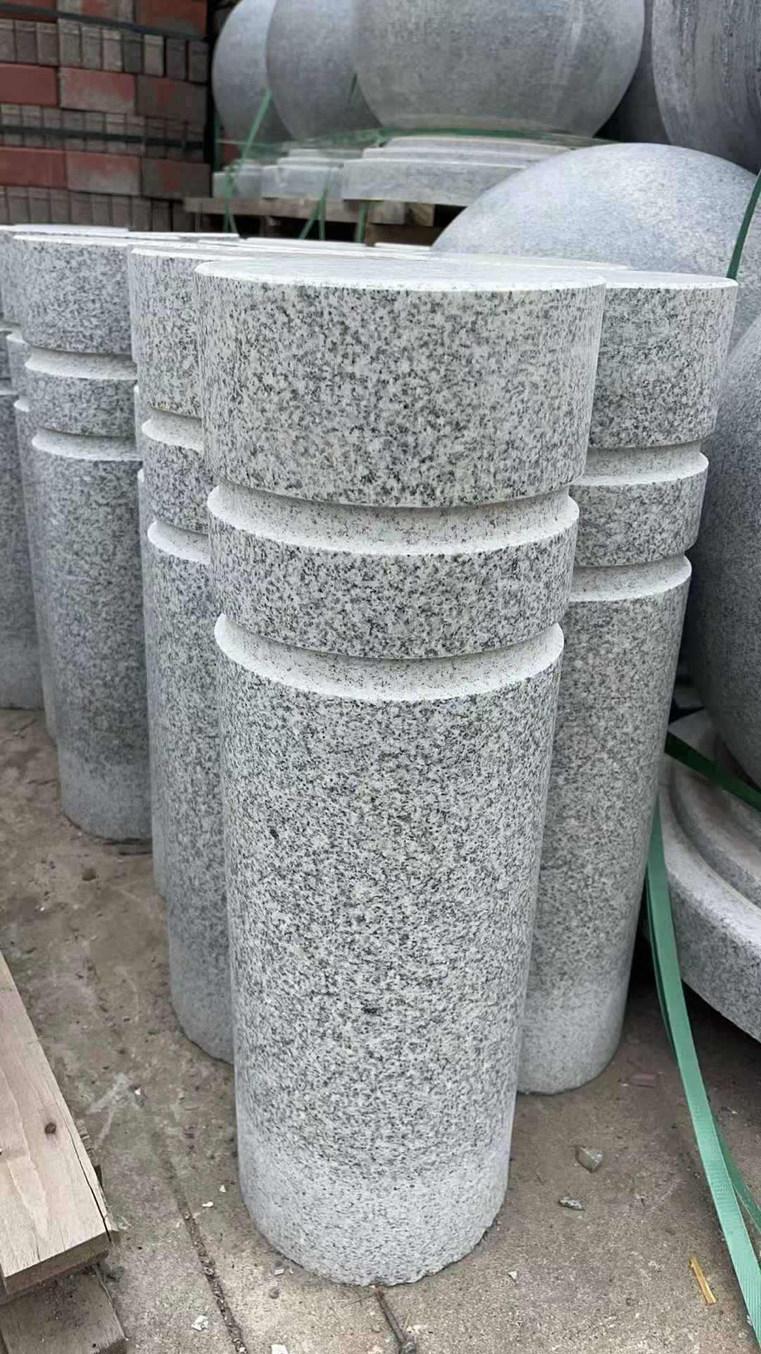 安徽 芝麻白花岗岩挡车柱、隔离柱多少钱