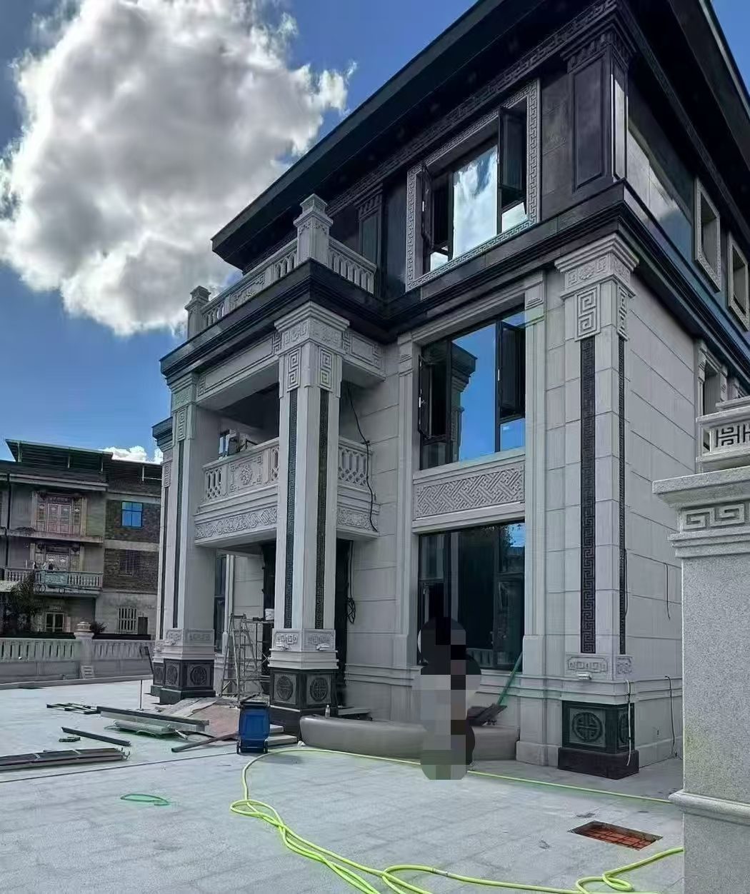 安徽 别墅干挂，芝麻白与芝麻黑完美配合